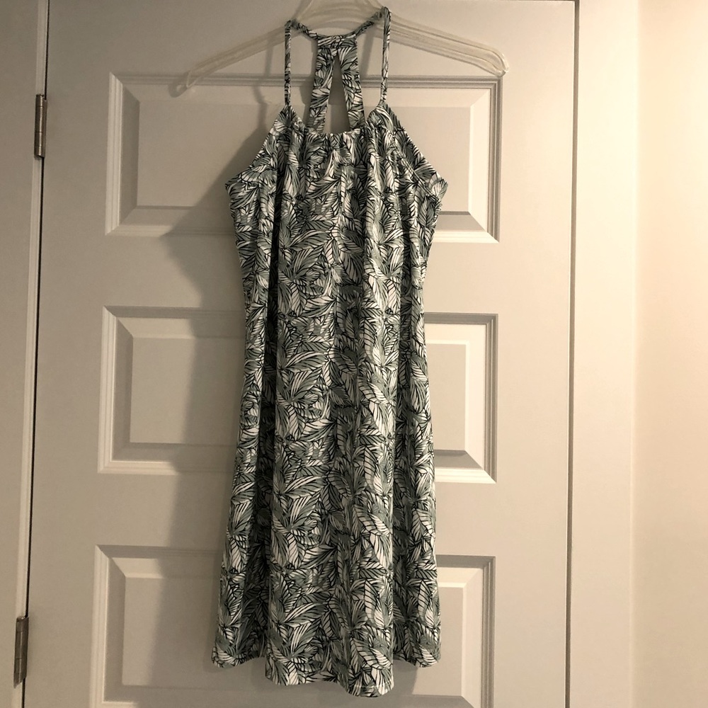 Medium summer casual Eddie Bauer Palm Print Harmony Athletic Dress